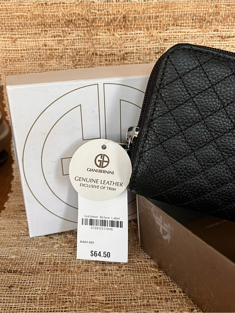 NWT Giani Bernini Black Quilted Leather Zip-Around Wallet with Turnlock